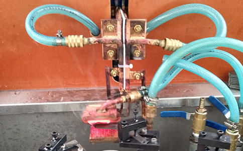 高頻淬火設(shè)備--高頻淬火后硬度不均勻是什么原因？