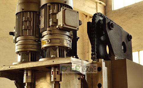 1.2米立式淬火機(jī)床