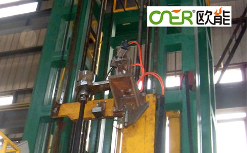 軋輥感應(yīng)淬火機(jī)床